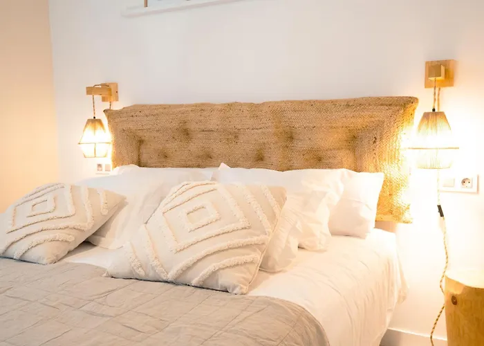 BURGO DE OSMA UXAMA LUXURY APARTMENTS sl
